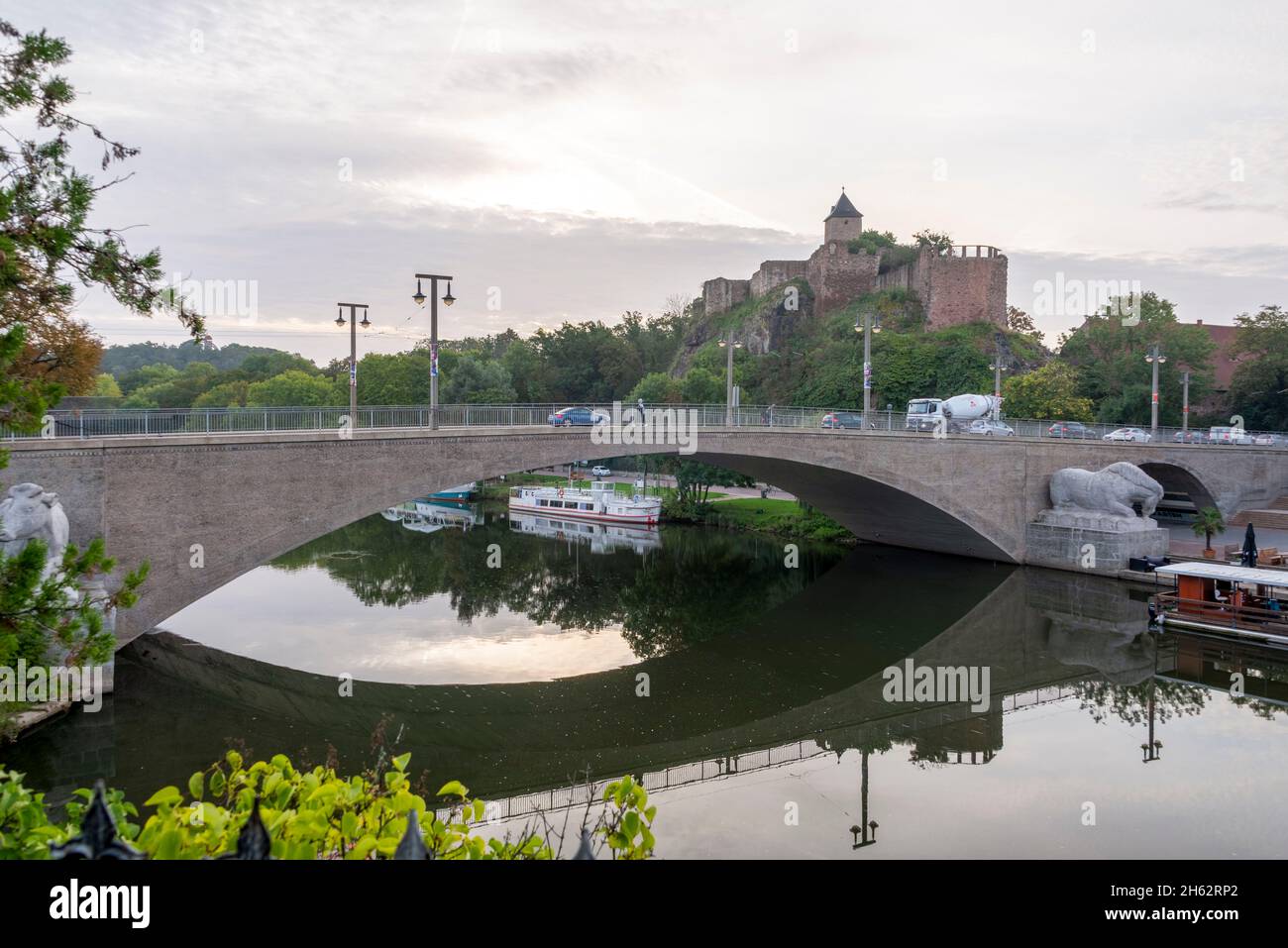 deutschland, sachsen-anhalt, halle, Schloss giebichenstein, Kröllwitzbrücke, saale Stockfoto