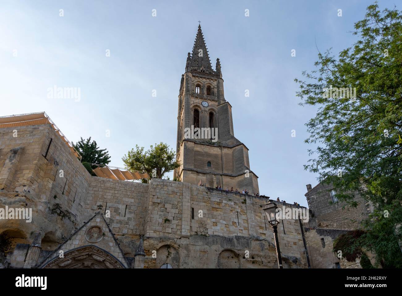 frankreich, Nouvelle-aquitaine, departement gironde, saint emilion, Felskirche in der Altstadt, berühmte Weinstadt, ist ein unesco-Weltkulturerbe Stockfoto