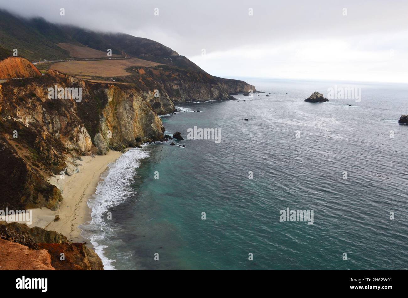 Blick auf die kalifornische Küste entlang der California State Route 1 Stockfoto
