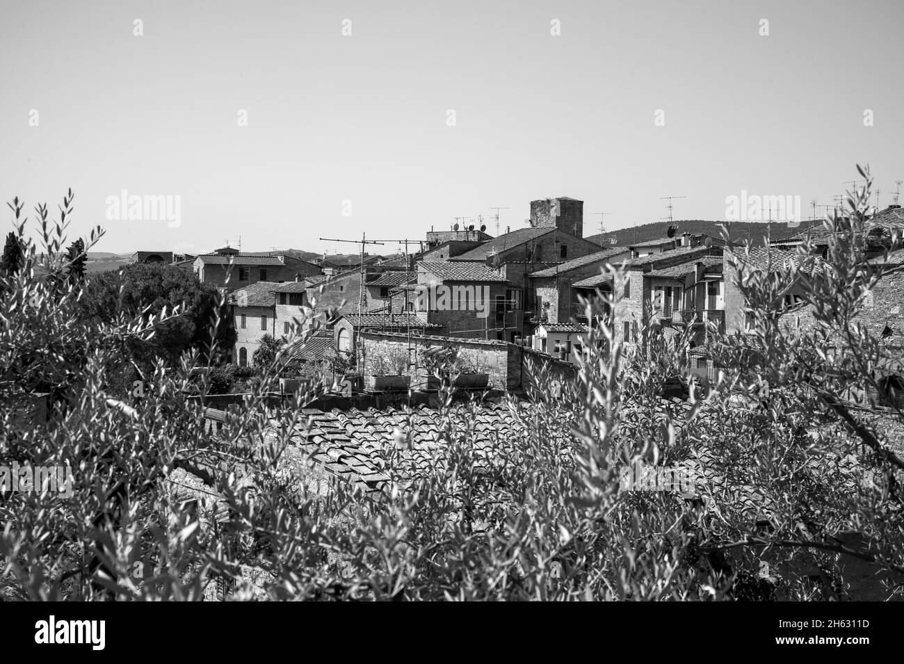 Panoramablick auf die Landschaft in der Nähe von san gimignano. Es ist ein Halt an der Via francigena. Stockfoto