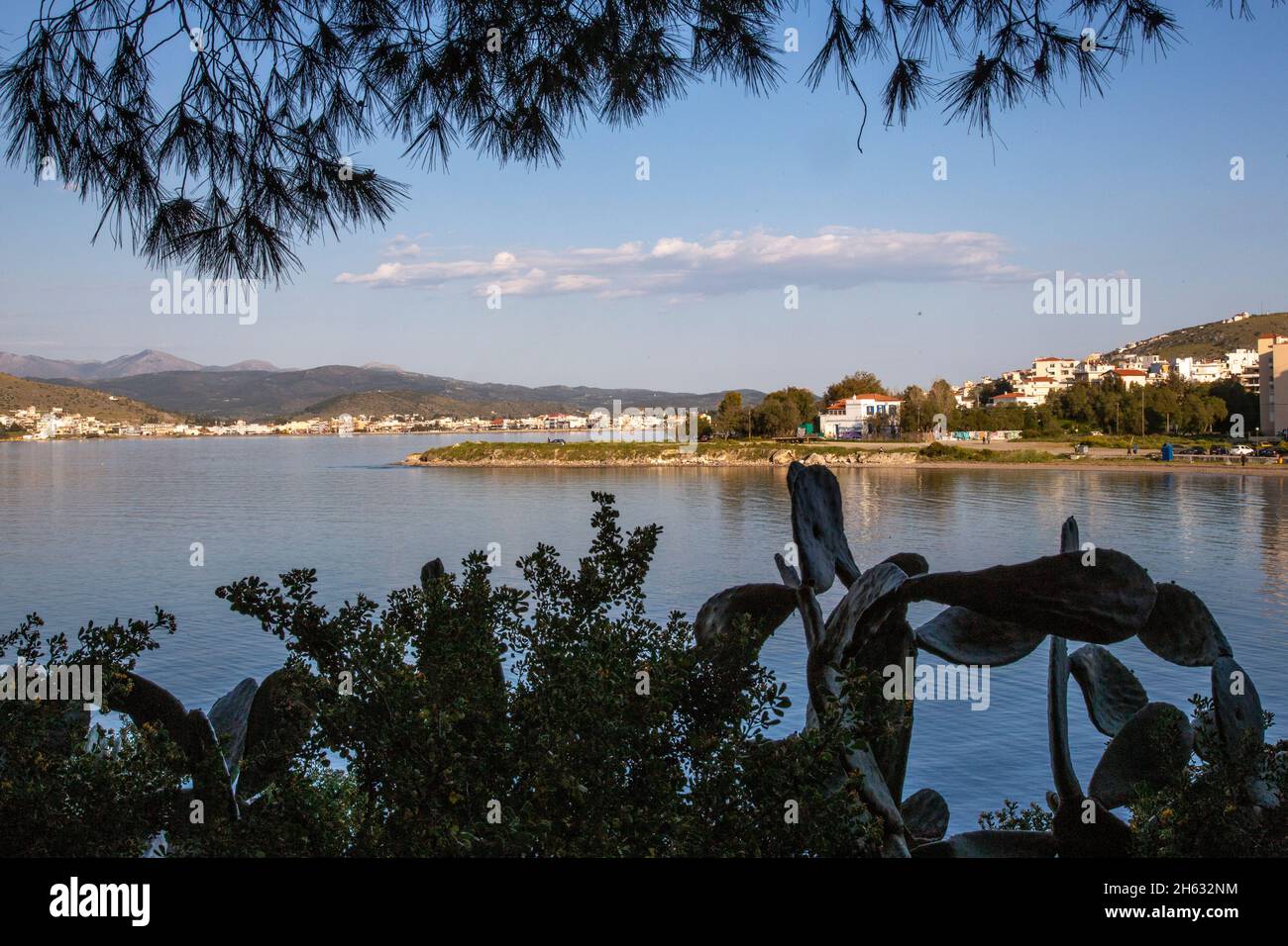 Der Ozean in griechenland kurz vor Sonnenuntergang Stockfoto
