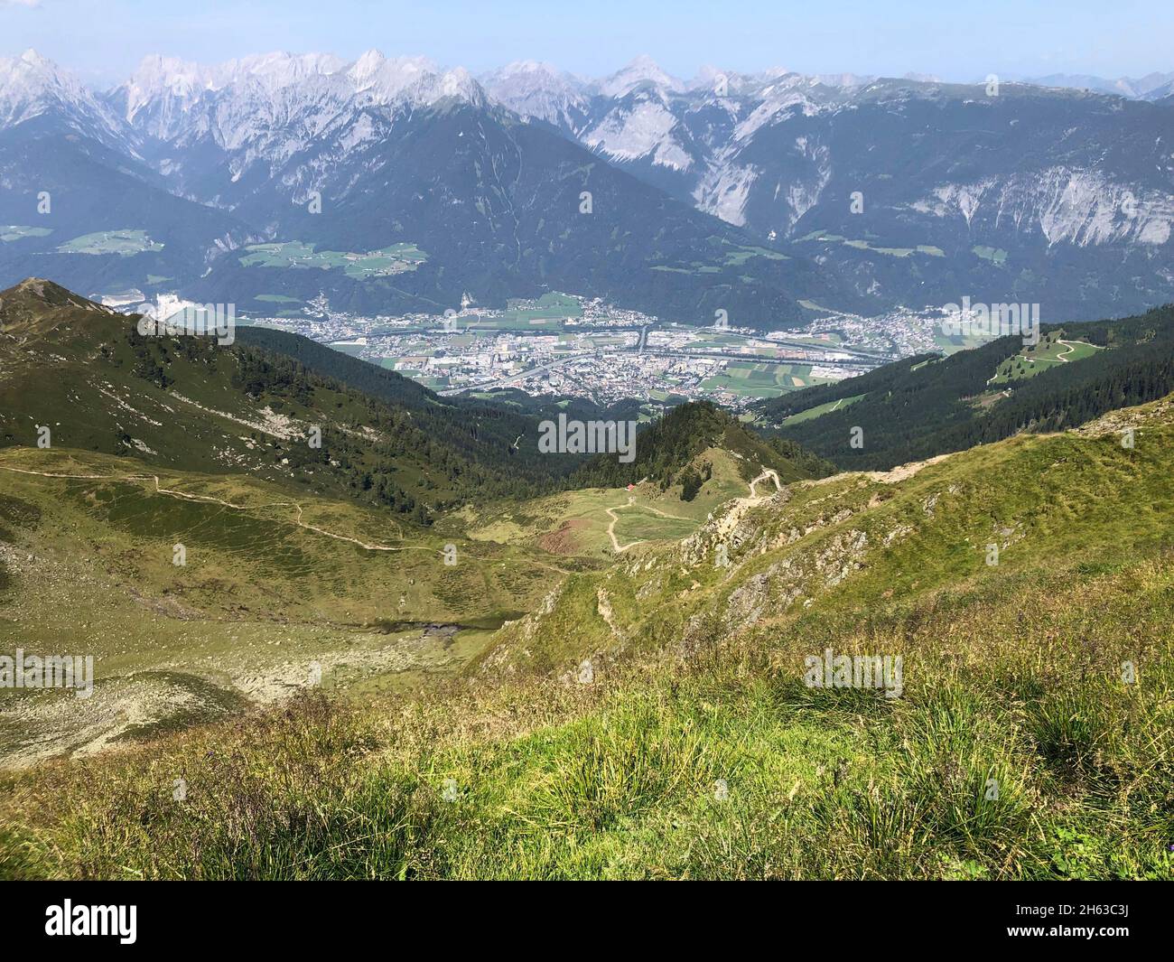 Am kellerjoch,tuxer alpen,Blick auf schwaz und karwendel,Natur,Berge,Sommer,schwaz,tirol,österreich Stockfoto