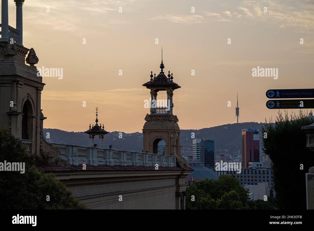 palau nacional de montjuic - oder Nationalpalast auf dem montjuic-Hügel in barcelona in spanien. Jetzt dient es als nationales Kunstmuseum von katalonien. Es liegt am Fuße des montjuic-Berges Stockfoto