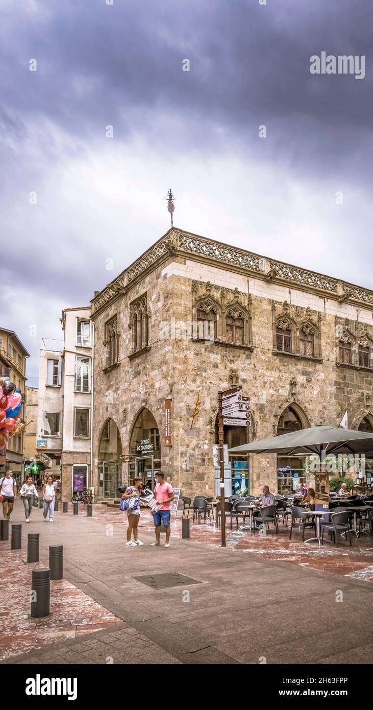 Das Loge de mer-Gebäude wurde Ende des 14. Jahrhunderts im katalanischen gotischen Stil erbaut. Monument historique Stockfoto