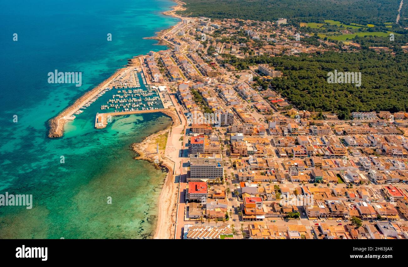 Luftbild, Yachthafen und Sandstrand von Can picafort, illes Balears, mallorca, balearen, balearen, balearen, spanien Stockfoto