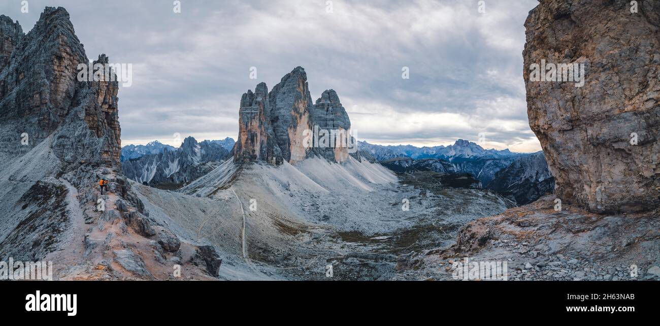 Landschaftsfotograf fotografiert die Tre cime di lavaredo, dolomiten, auronzo di cadore, belluno, venetien, italien Stockfoto