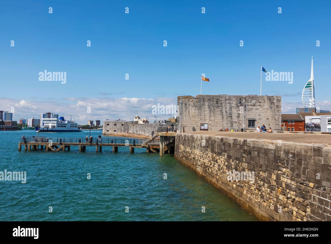 england, hampshire, portsmouth, das alte portsmouth, der runde Turm und der quadratische Turm Stockfoto