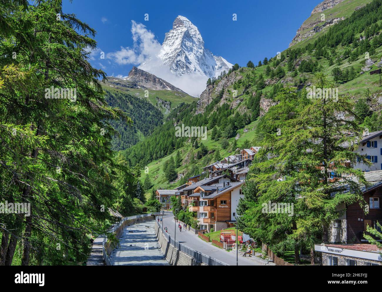 uferpromenade auf der mattervispa mit matterhorn 4478m, zermatt, mattertal, walliser alpen, wallis, schweiz Stockfoto