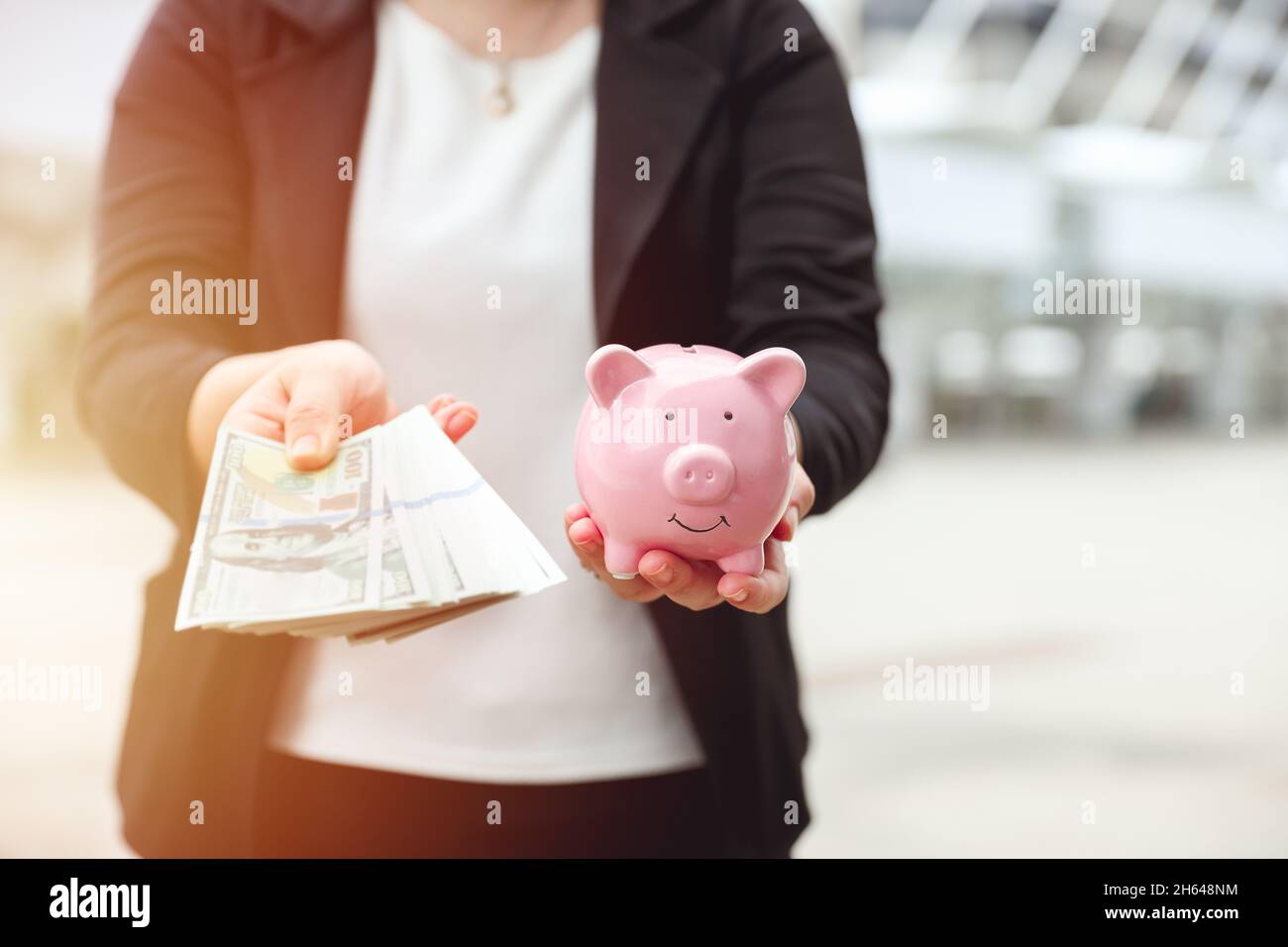 Geld sparen Holen Sie sich Reichtum und Reichtum mit Sparschwein persönliches Konto Finanzkonzept Stockfoto