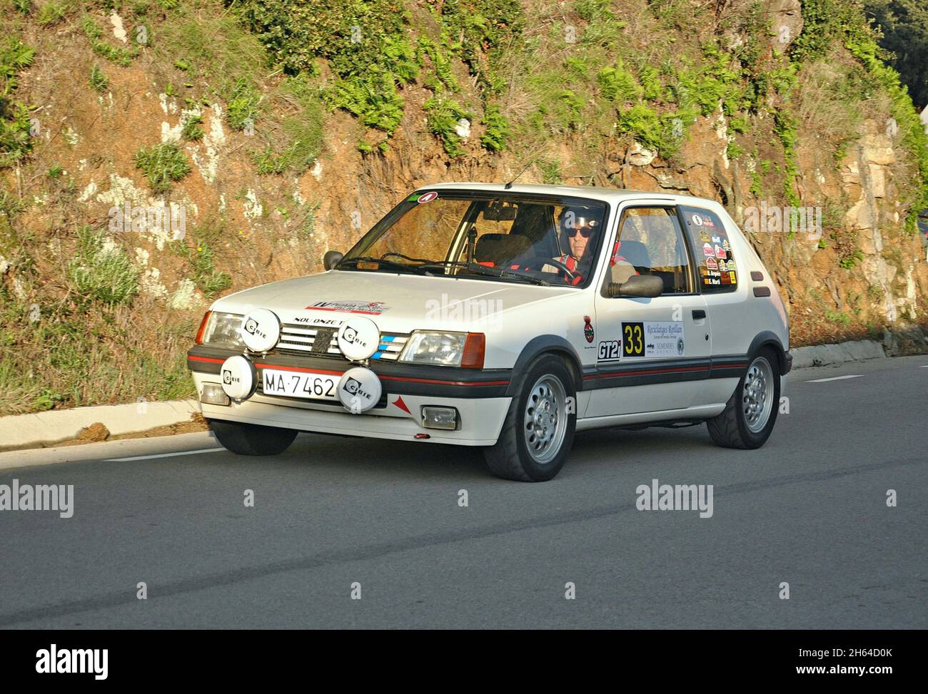 Ramon Arqués-Peugeot 205 GTI im Subiba al Coll del Pollatre-2018 der katalanischen Bergmotormeisterschaft Stockfoto