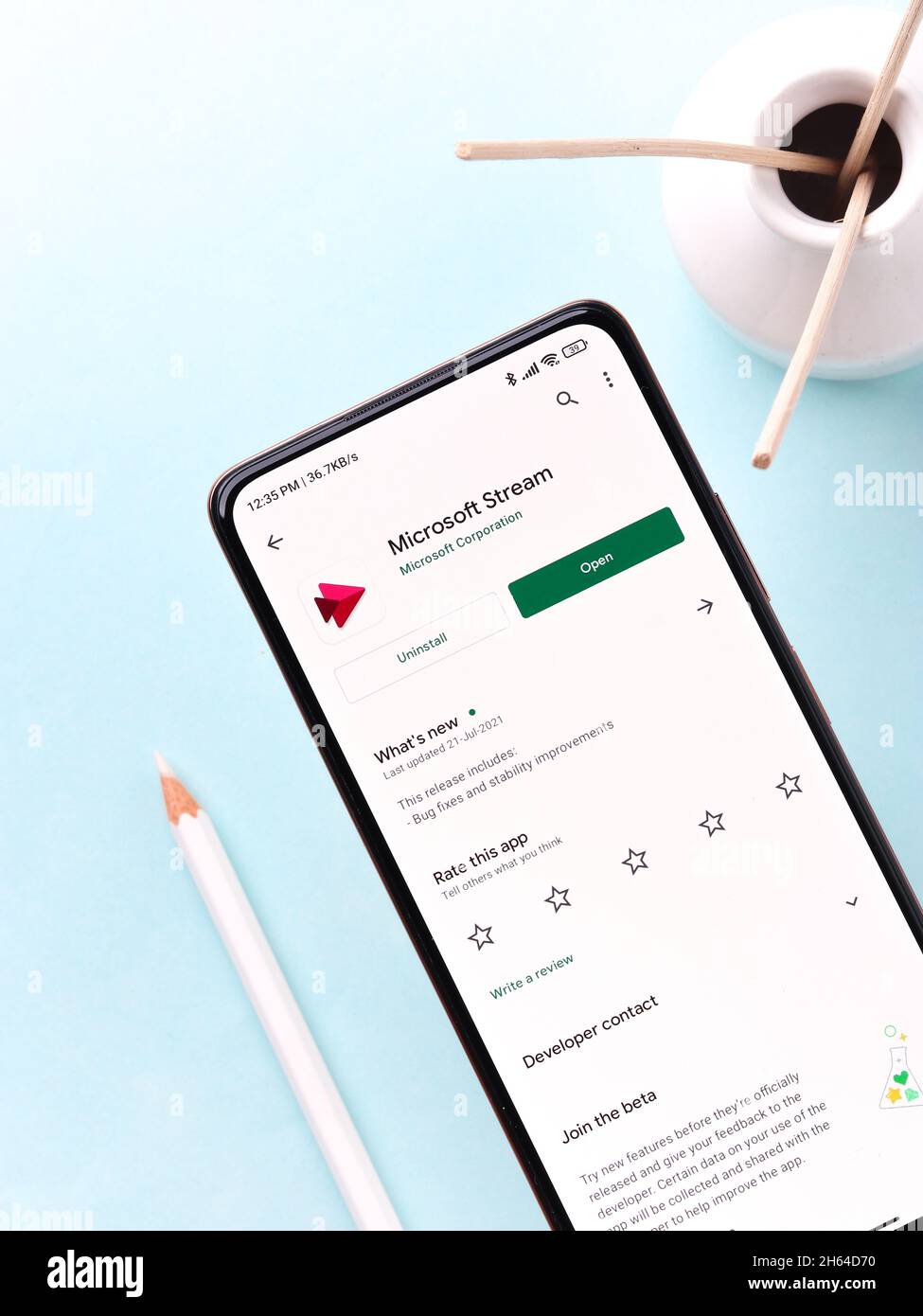 West Bangal, Indien - 11. November 2021 : Microsoft Stream-Logo auf dem Telefonbildschirm Stock Bild. Stockfoto