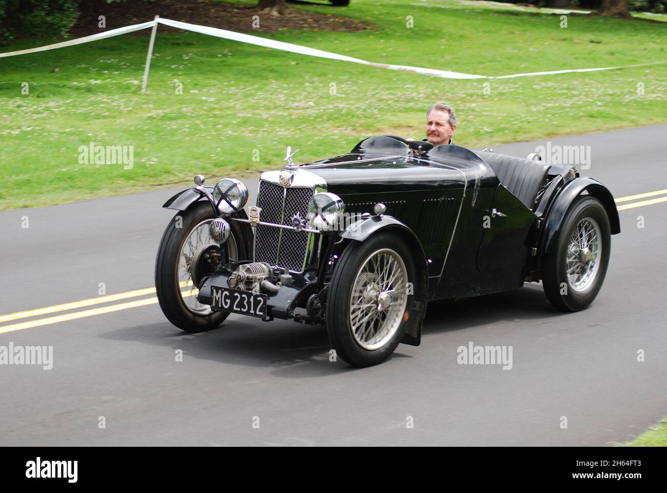 Kevin Andrew, MG J2, Waitemata Vintage Car Club Chelsea Walsh Hillclimb, Birkenhead Auckland, Neuseeland, 6. November 2011 Stockfoto