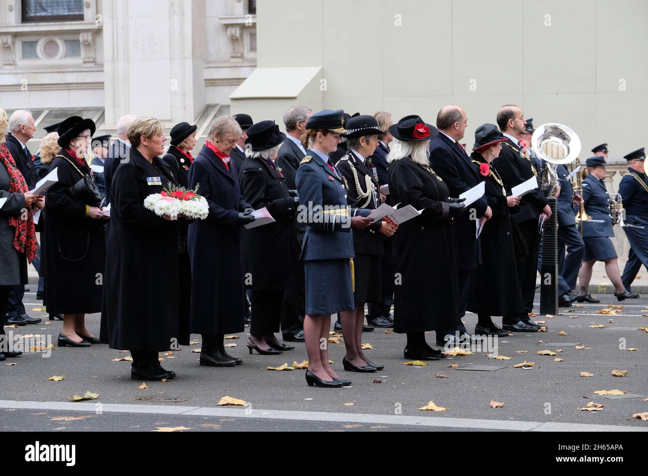 London, Großbritannien. November 2021. Gedenkparade der Kriegswitwe-Vereinigung 2021 im Cenotaph. Kredit: Matthew Chattle/Alamy Live Nachrichten Stockfoto