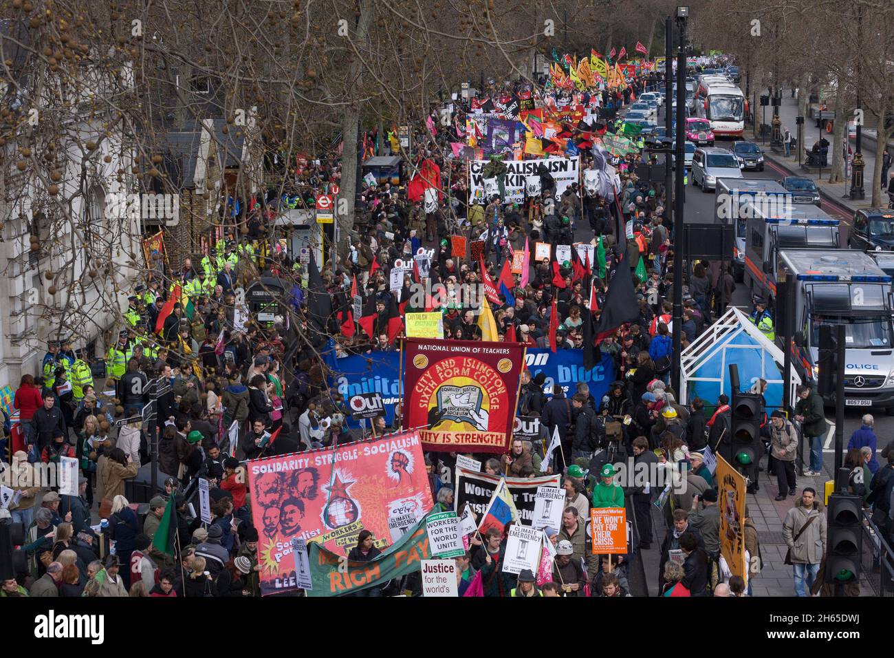 „Put People First March“ eine Demonstration, um Probleme vor der G20-Konferenz, die am 2. April in London stattfindet, über die globalen Finanzprobleme anzusprechen Stockfoto