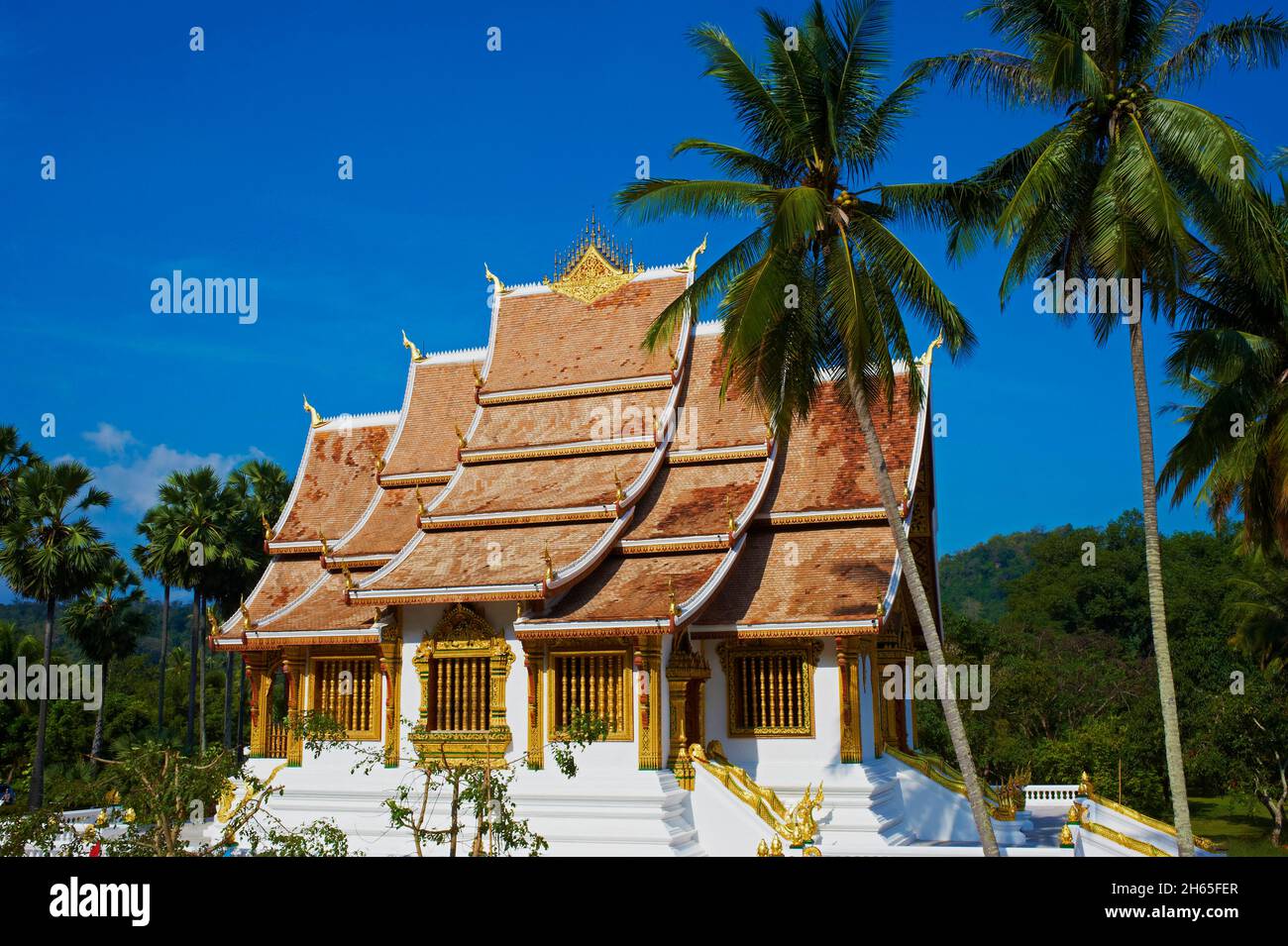 Laos, Provinz Luang Prabang, ville de Luang Prabang, Patrimoine mondial de l'UNESCO depuis 1995, musee du Palais Royal (Ho Kham), le Temple dore W Stockfoto