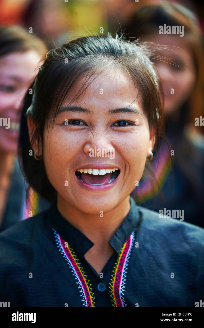 Laos, Provinz Luang Prabang, ville de Luang Prabang, Patrimoine mondial de l'UNESCO depuis 1995, Fete du nouvel an lao, Ethnie Hmong, jeune femme Stockfoto
