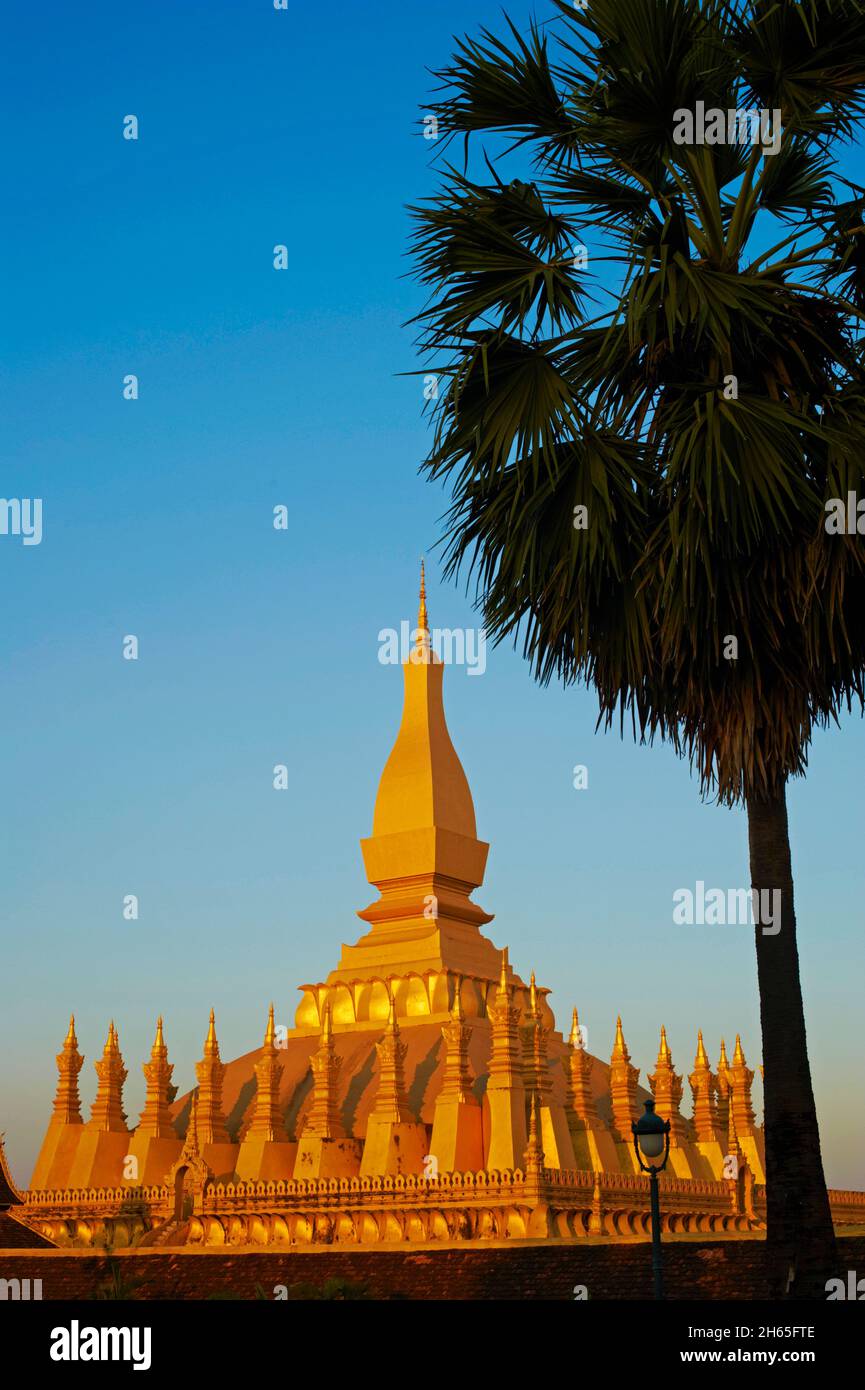 Laos, ville de Vientiane, Stupa Pha That Luang // Laos, Vientiane Stadt, Pha That Luang Stupa Stockfoto