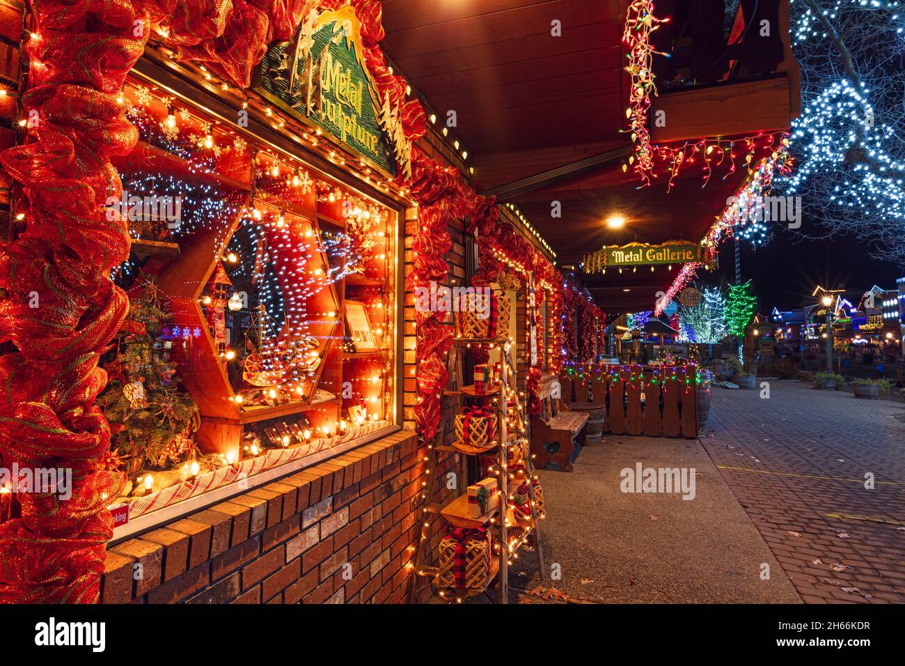Weihnachtsbeleuchtung in Leavenworth, Washington Stockfoto