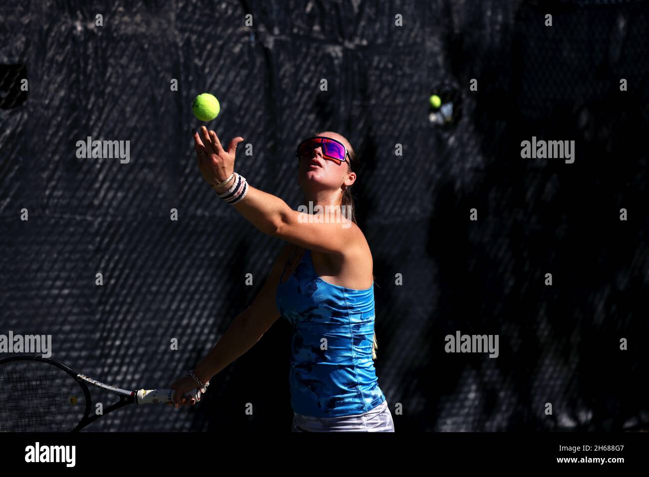 Tennis-Profi Marina Oetiker, spielt im Downtown Tennis Club, in New York City, 10/21/2021 Model veröffentlicht Stockfoto