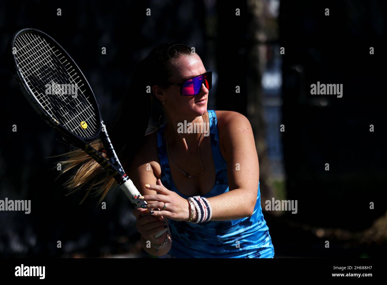 Tennis-Profi Marina Oetiker, spielt im Downtown Tennis Club, in New York City, 10/21/2021 Model veröffentlicht Stockfoto