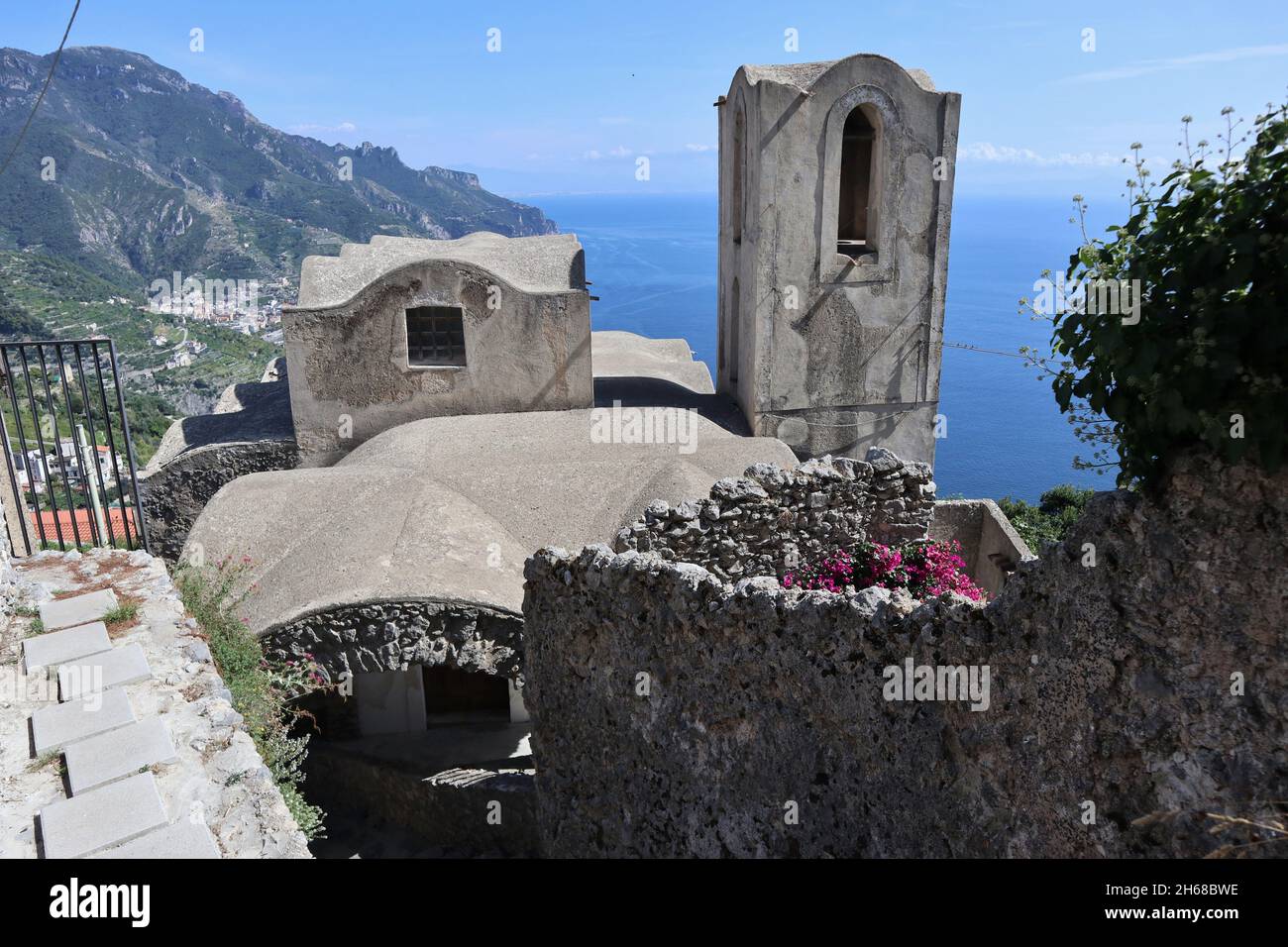 Ravello - Chiesa di Santa Maria delle Grazie da Via della Annunziata Stockfoto