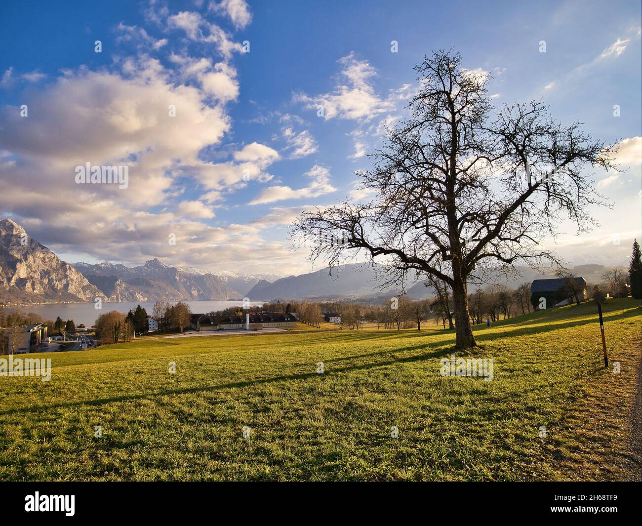 Abendstimmung am Traunsee in Altmünster Stockfoto