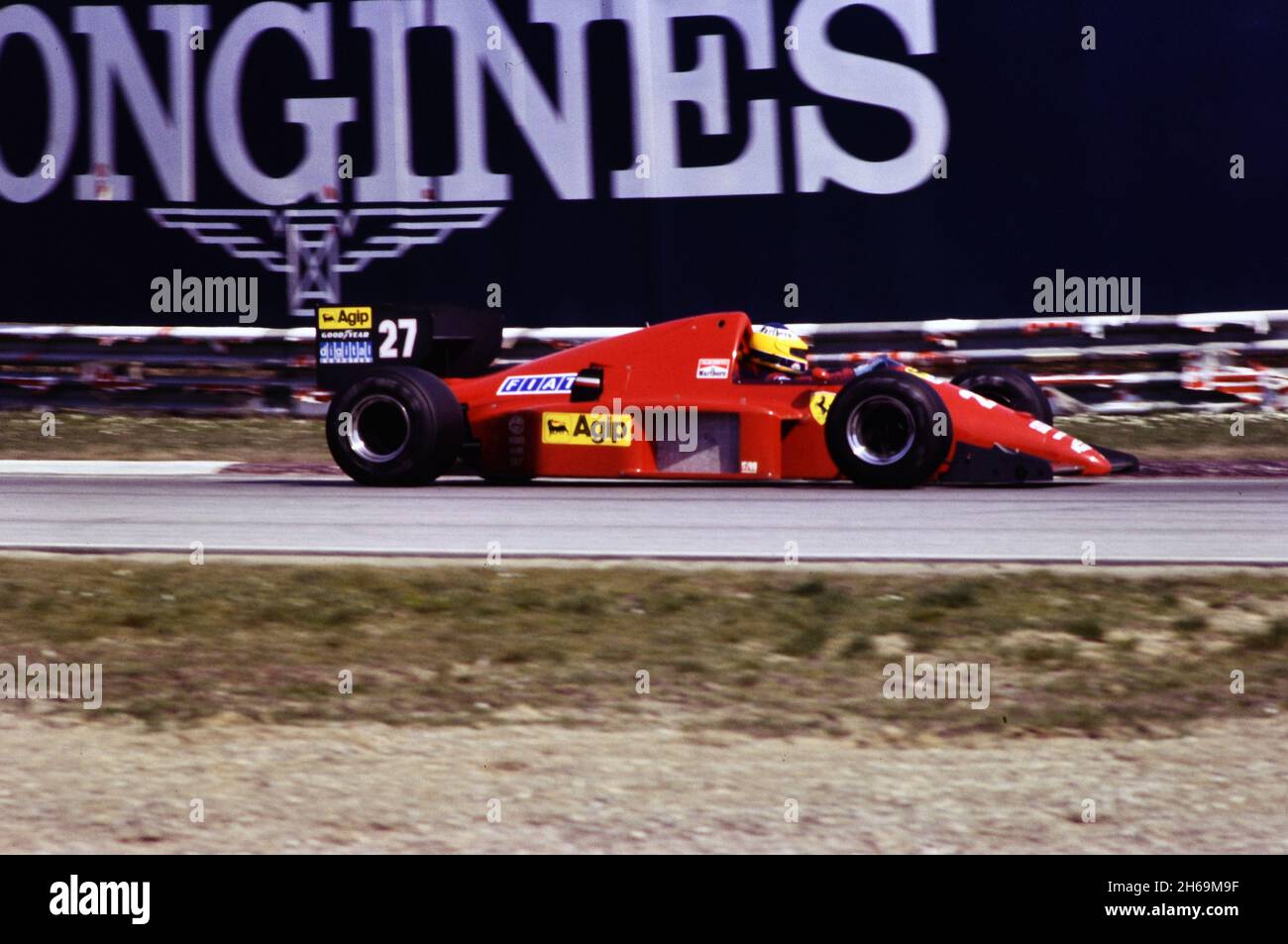 Imola, 1986: Tests der Formel 1 auf dem Imola Circuit. Michele Alboreto im Einsatz auf dem Ferrari F1/86. Stockfoto