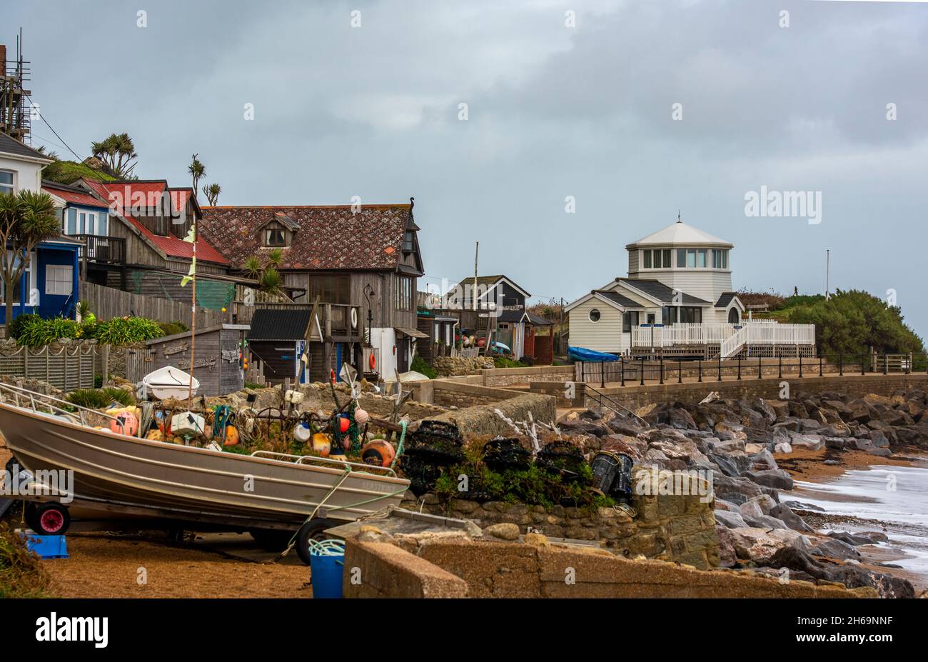 isle of wight Steephill Cove ventnor, Gebäude und Strandhütten auf der Insel wight in der Steephill Cove, Küste von wight, Küste von ventnor. Stockfoto