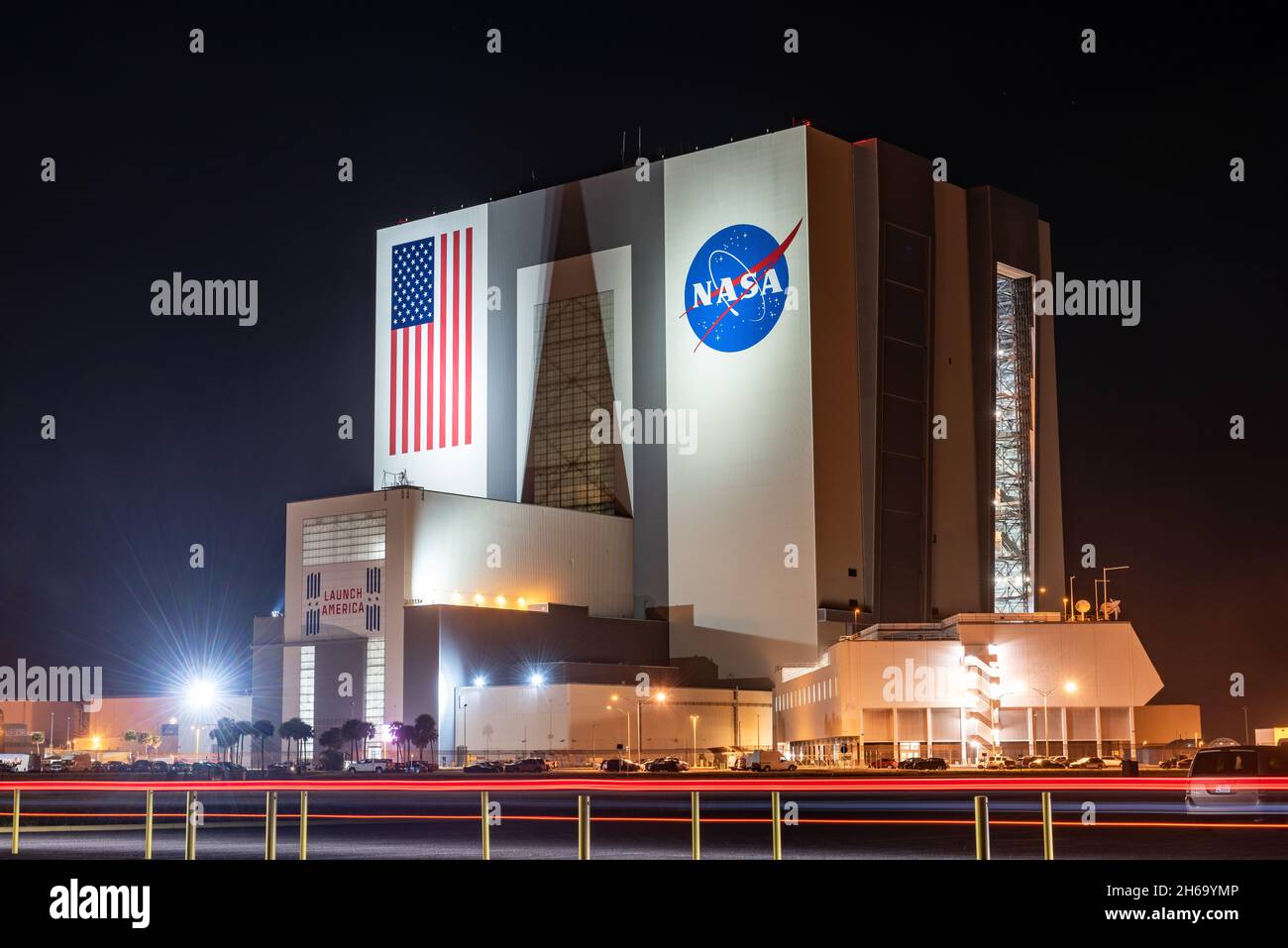 NASA Vehicle Assembly Building Long Exposure Stockfoto NASA Vehicle Assembly Building Long Exposure Stockfoto