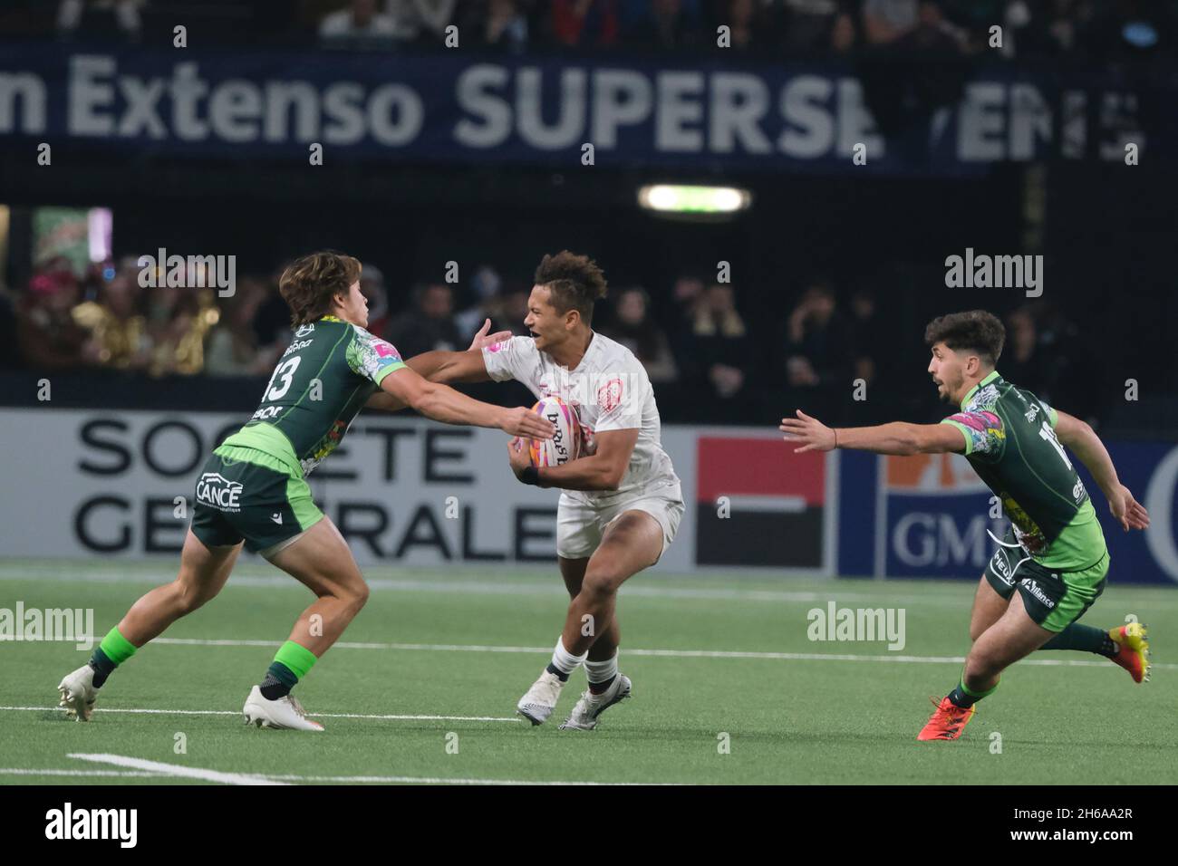 Nanterre, Hauts de seine, Frankreich. November 2021. HARRISON OBATOYINBO aus Toulon in Aktion während des Finalturniers der französischen Rugby-SuperSevens-Meisterschaft 2021 im Stadion La Defense Arena - Nanterre France (Bild der Quelle: © Pierre Stevenin/ZUMA Press Wire) Stockfoto