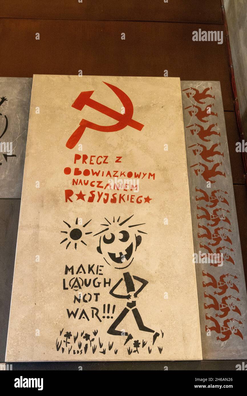 DANZIG, POLEN - 08. Oktober 2021: Die Ausstellung im Europäischen Solidaritätszentrum in Danzig, Polen Stockfoto