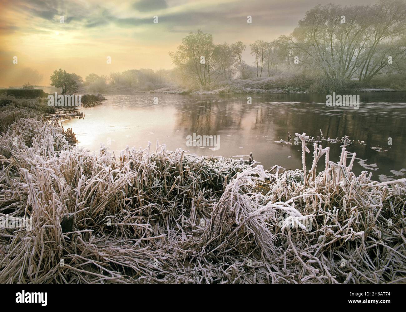 GB - WORCESTERSHIRE: Winterzeit am Fluss Avon bei Bredons Norton Stockfoto