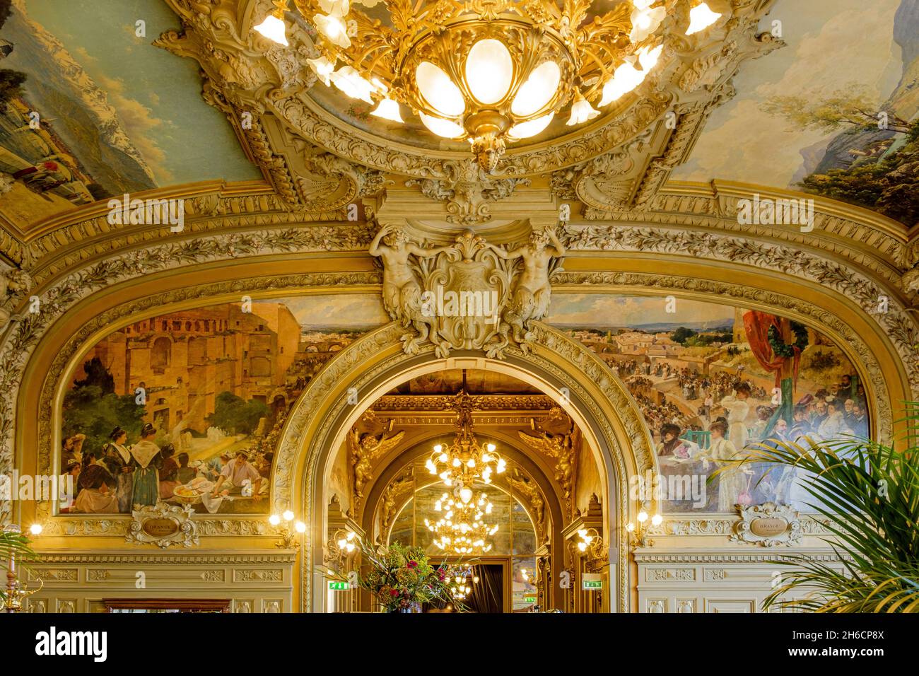 Frankreich. Paris (75) (12. Arrondissement). Bahnhof Lyon. Das Restaurant 'Le Train bleu', im neobarocken und Belle Epoque Stil aus dem 19. Jahrhundert, erbaut von der A Stockfoto