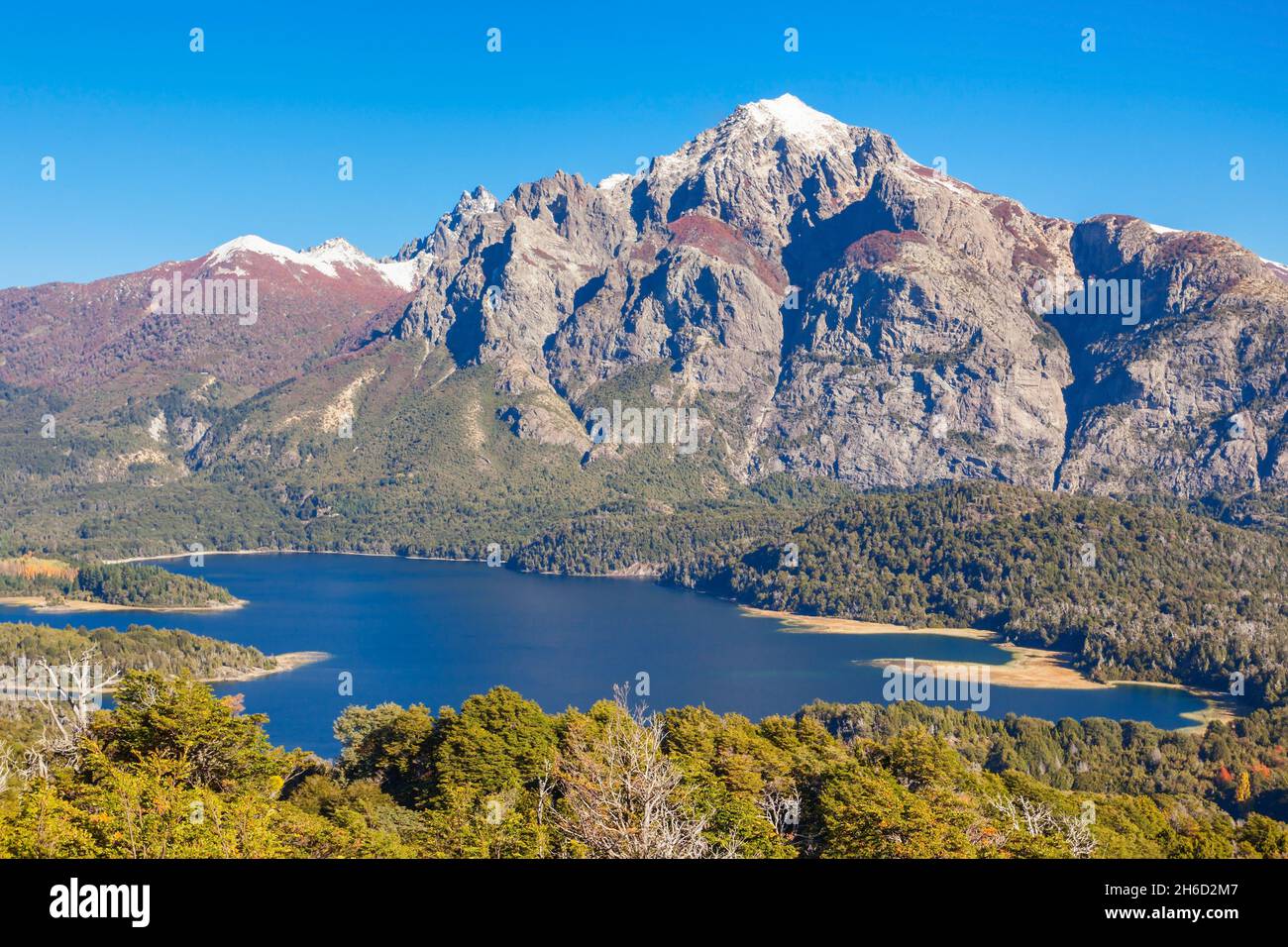 Nahuel Huapi Nationalpark Luftaufnahme vom Cerro Campanario Aussichtspunkt in Bariloche, Patagonia Region in Argentinien. Stockfoto