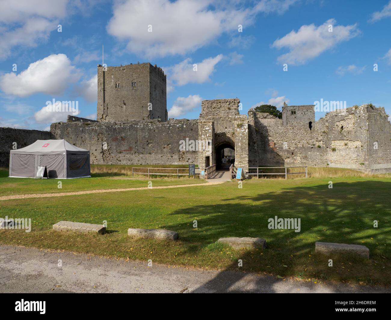 Eintritt zum Keep, Portchester Castle, Portsmouth, Hampshire, Großbritannien Stockfoto