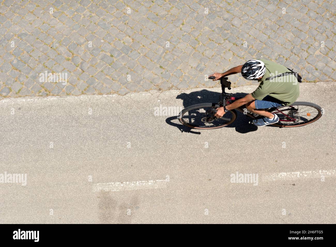 Radfahren entlang des tibers, rom, italien Stockfoto