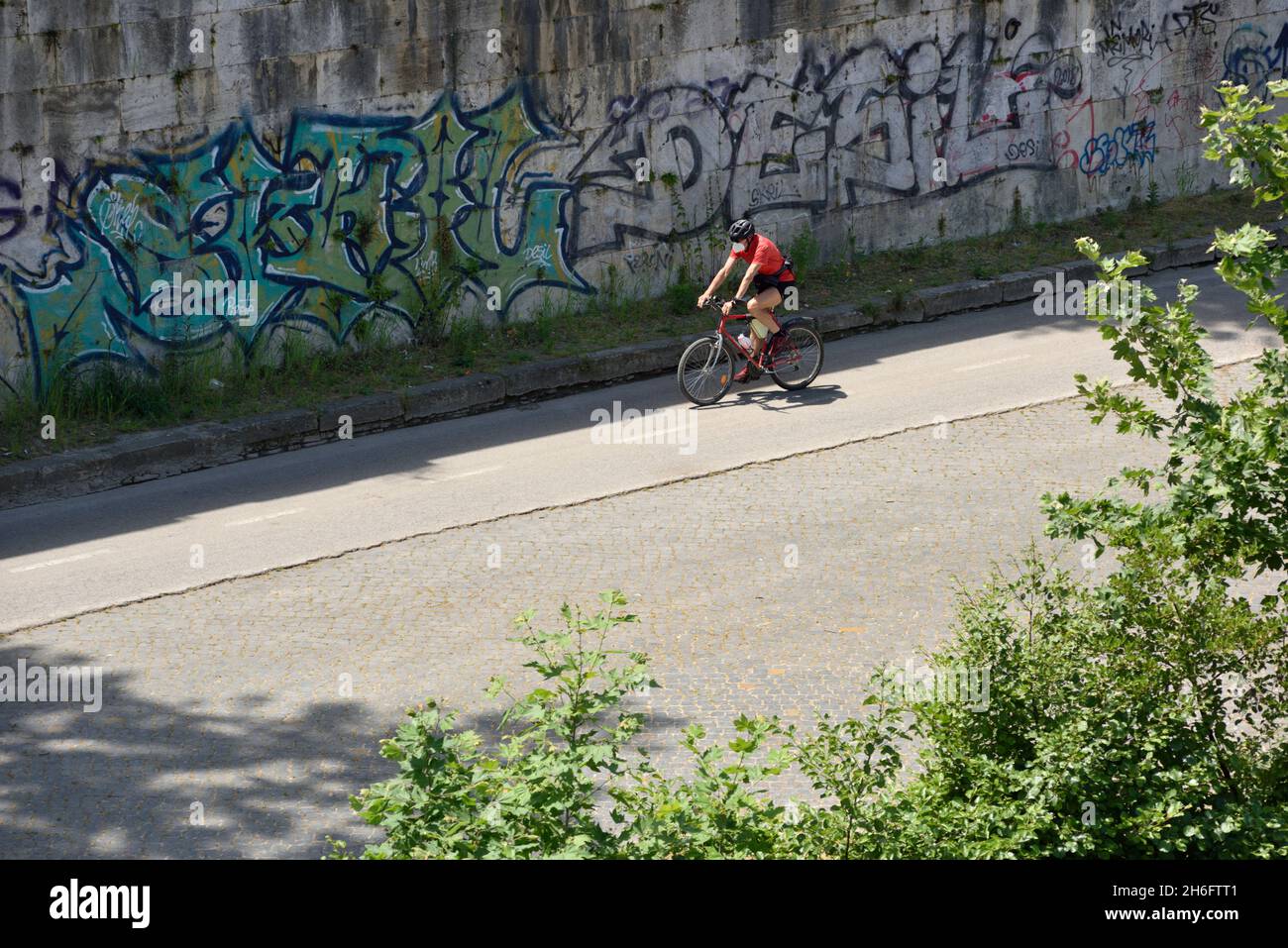 Radfahren entlang des tibers, rom, italien Stockfoto