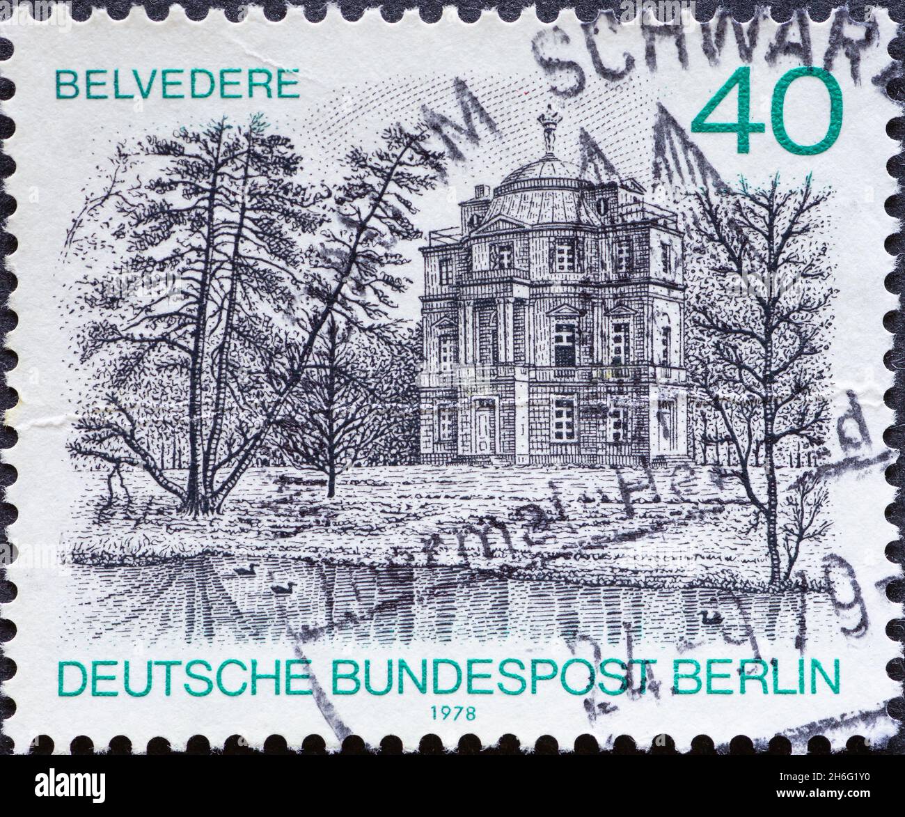 DEUTSCHLAND, Berlin - UM 1978: Eine Briefmarke aus Deutschland, Berlin zeigt das historische Gebäude des Belvedere Stockfoto