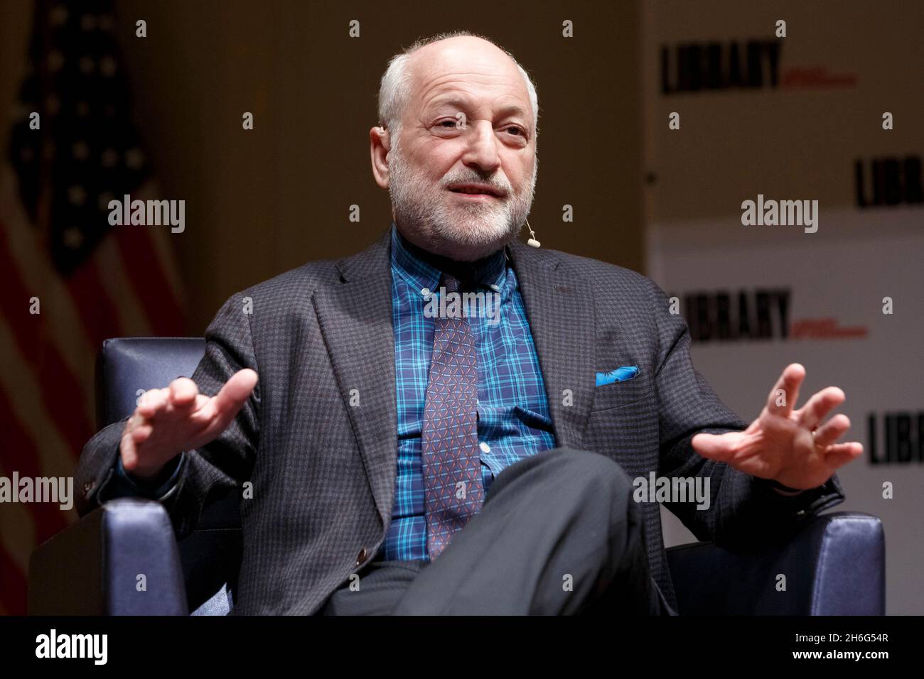 Washington, Vereinigte Staaten von Amerika. 13. November 2019. Autor Andre Aciman diskutiert seine Bücher beim National Book Festival, 13. November 2019 in Washington, D.C. Quelle: Shawn Miller/Library of Congress/Alamy Live News Stockfoto