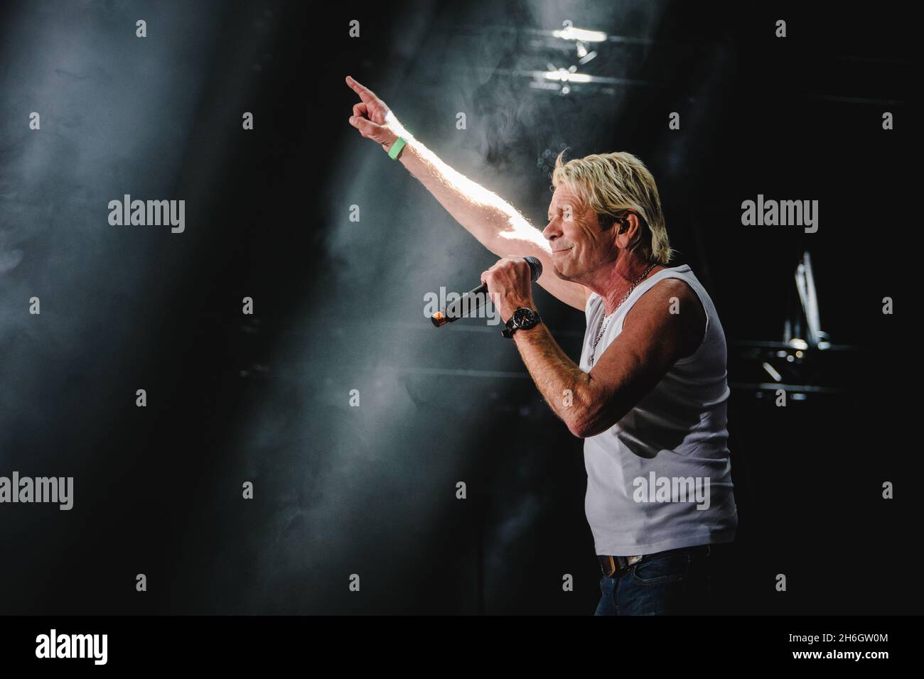 Zürich, Schweiz. 30. Oktober 2021. Der deutsche Schlagersänger Matthias Reim  tritt live auf der großen Schlagerparty 2021 im Hallenstadion in Zürich  auf. (Foto: Gonzales Photo - Tilman Jentzsch Stockfotografie - Alamy