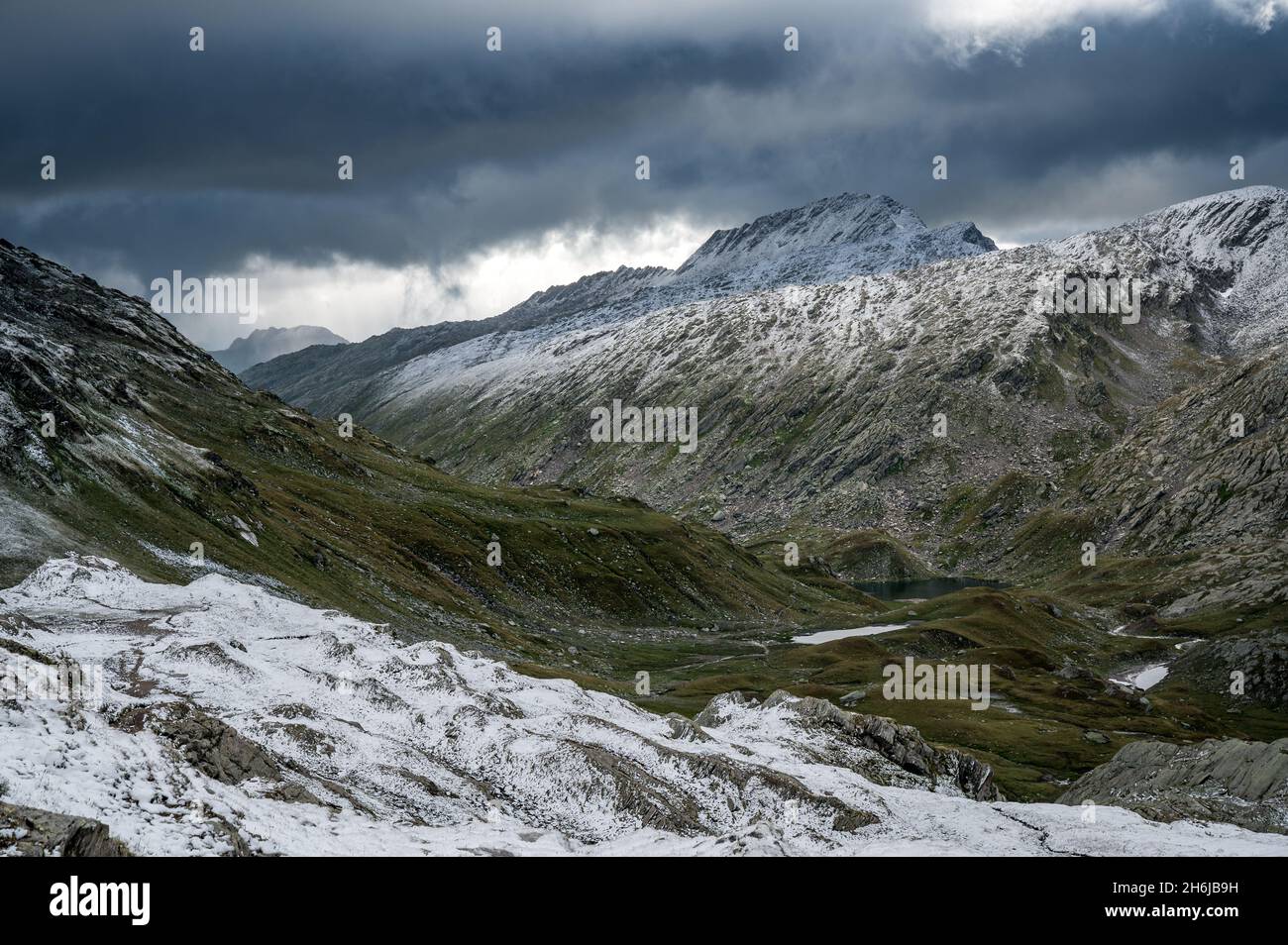 Val Cadlimo im ersten Schnee in Piora, Tessin Stockfoto