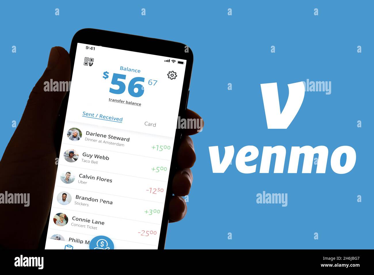 Spanien. November 2021. Das Venmo-Logo für Online-Zahlungen und soziale Netzwerke ist auf dem Bildschirm eines Mobiltelefons und dem Display eines Laptops in Barcelona, Spanien, am 16. November 2021 zu sehen (Foto von Davide Bonaldo/Sipa USA) Quelle: SIPA USA/Alamy Live News Stockfoto