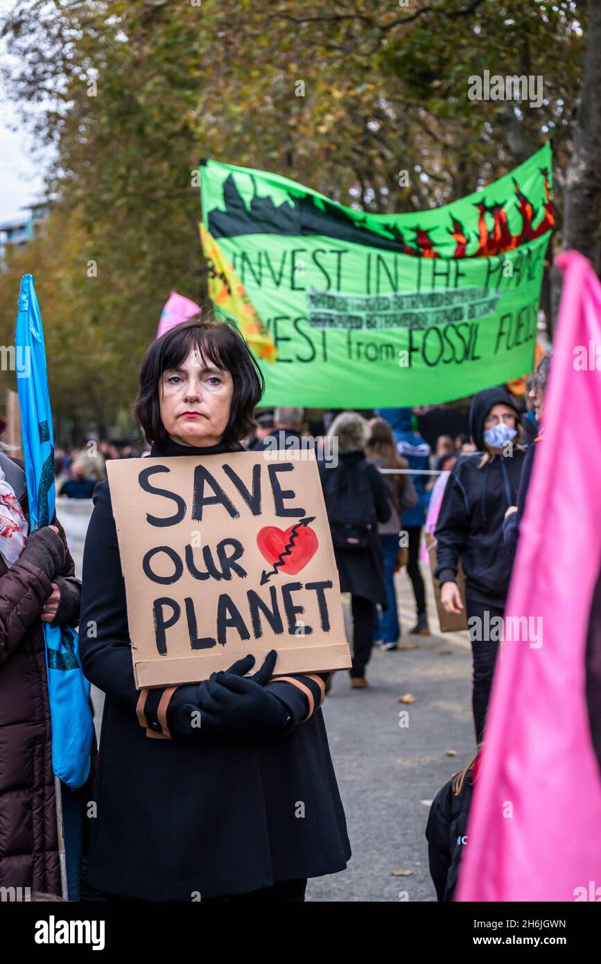 Rette unseren Planeten, protestiere gegen Lord Mayor Show, Rise and Rebel march, Extinction Rebellion, London, Großbritannien. November 2021 Stockfoto