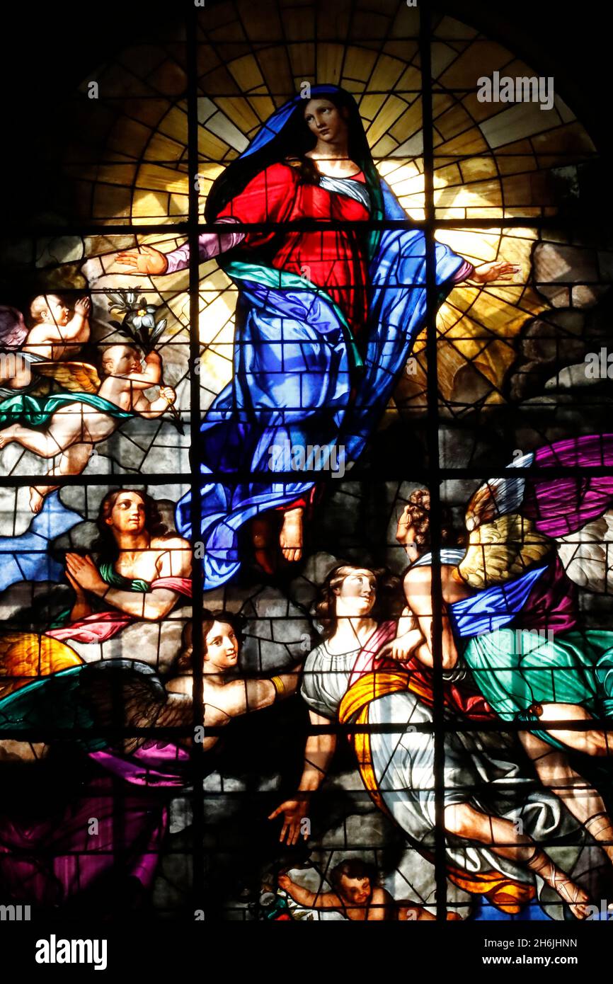 Himmelfahrt der Jungfrau Maria, Glasfenster, Mailänder Dom, Mailand, Lombardei, Italien, Europa Stockfoto