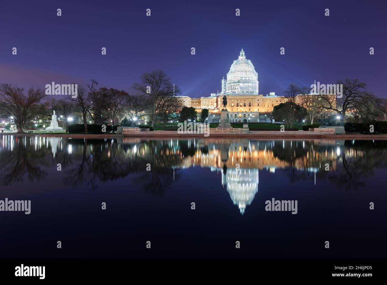 Washington, D.C. im Capitol Building bei Nacht. Stockfoto