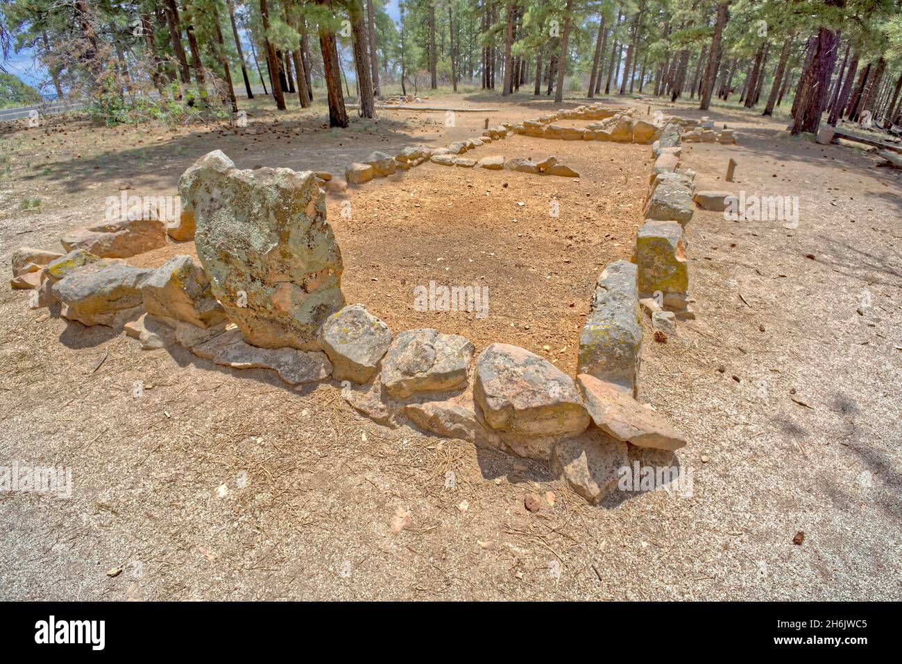 Die Überreste der indischen Ruinen von Walhalla in der Nähe von Cape Royal am Nordrand des Grand Canyon, UNESCO-Weltkulturerbe, Arizona, USA Stockfoto