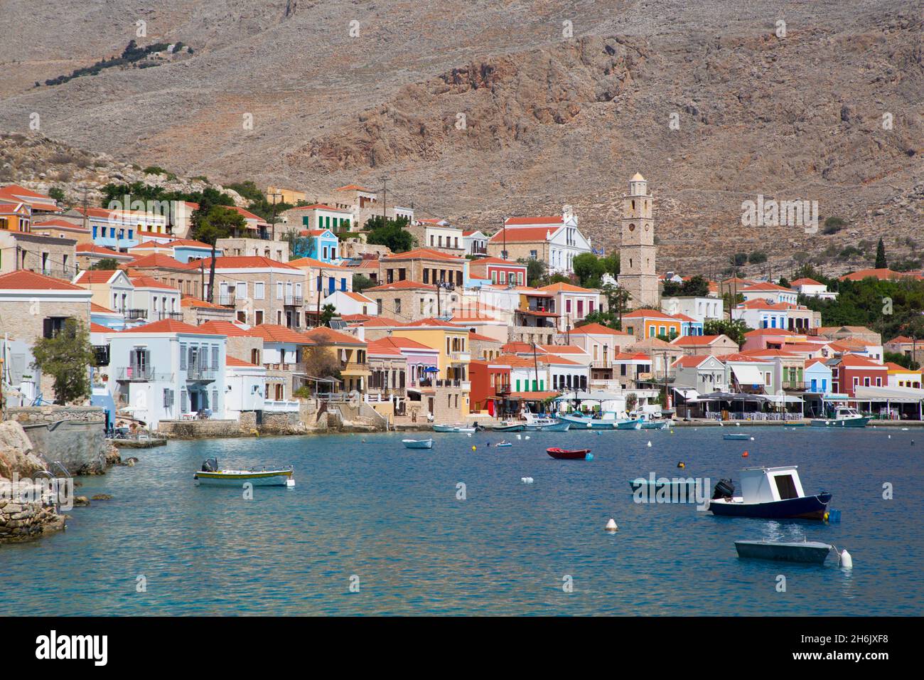 Fischerboote, Hafen von Emborio, Insel Halki (Chalki), Dodekanes-Gruppe, griechische Inseln, Griechenland, Europa Stockfoto