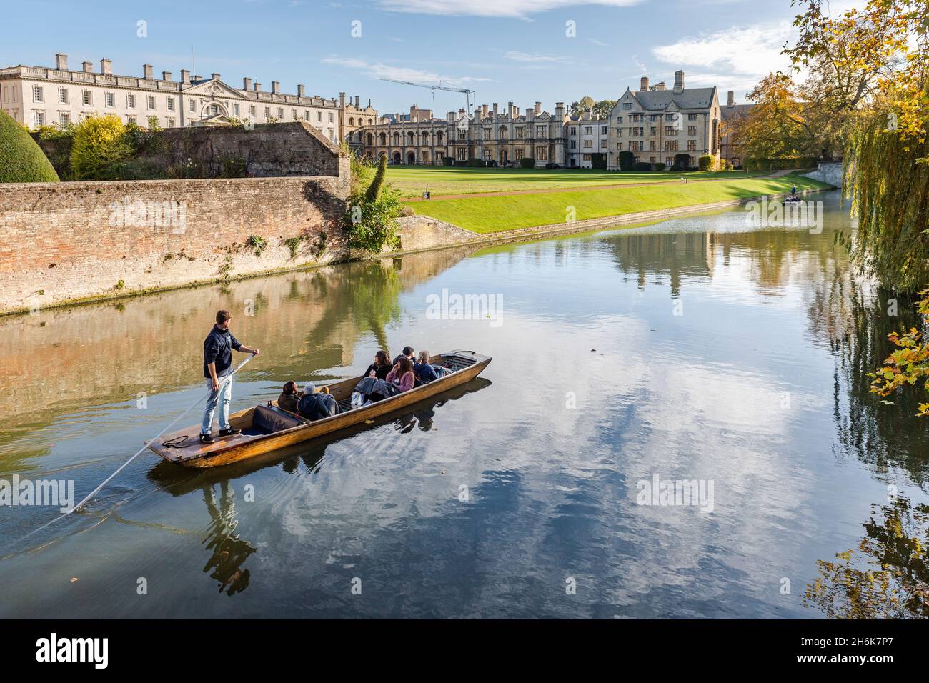 Punt on the River Cam in Cambridge, Großbritannien. Stockfoto