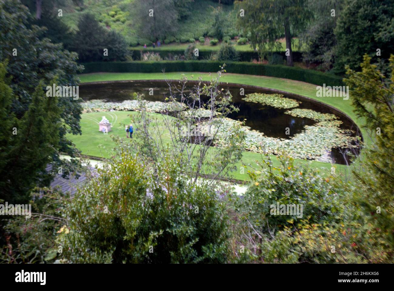 Moon pond from High Ride Path Studley Royal Water Garden, Studley Royal Park, Fountains Abbey, Aldfield, near Ripon, North Yorkshire, England Stockfoto