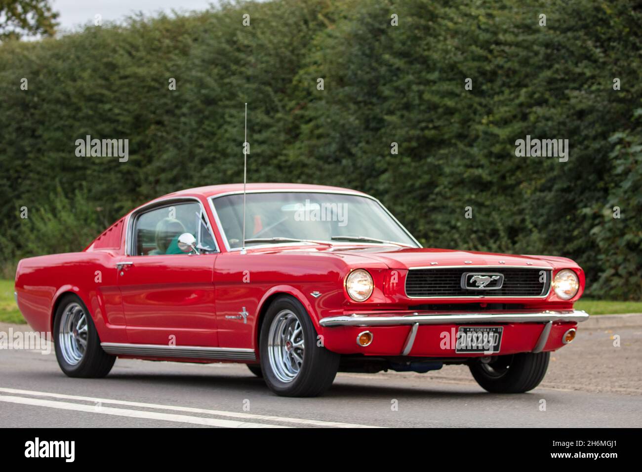 1966 roter Ford Mustang Oldtimer Stockfoto